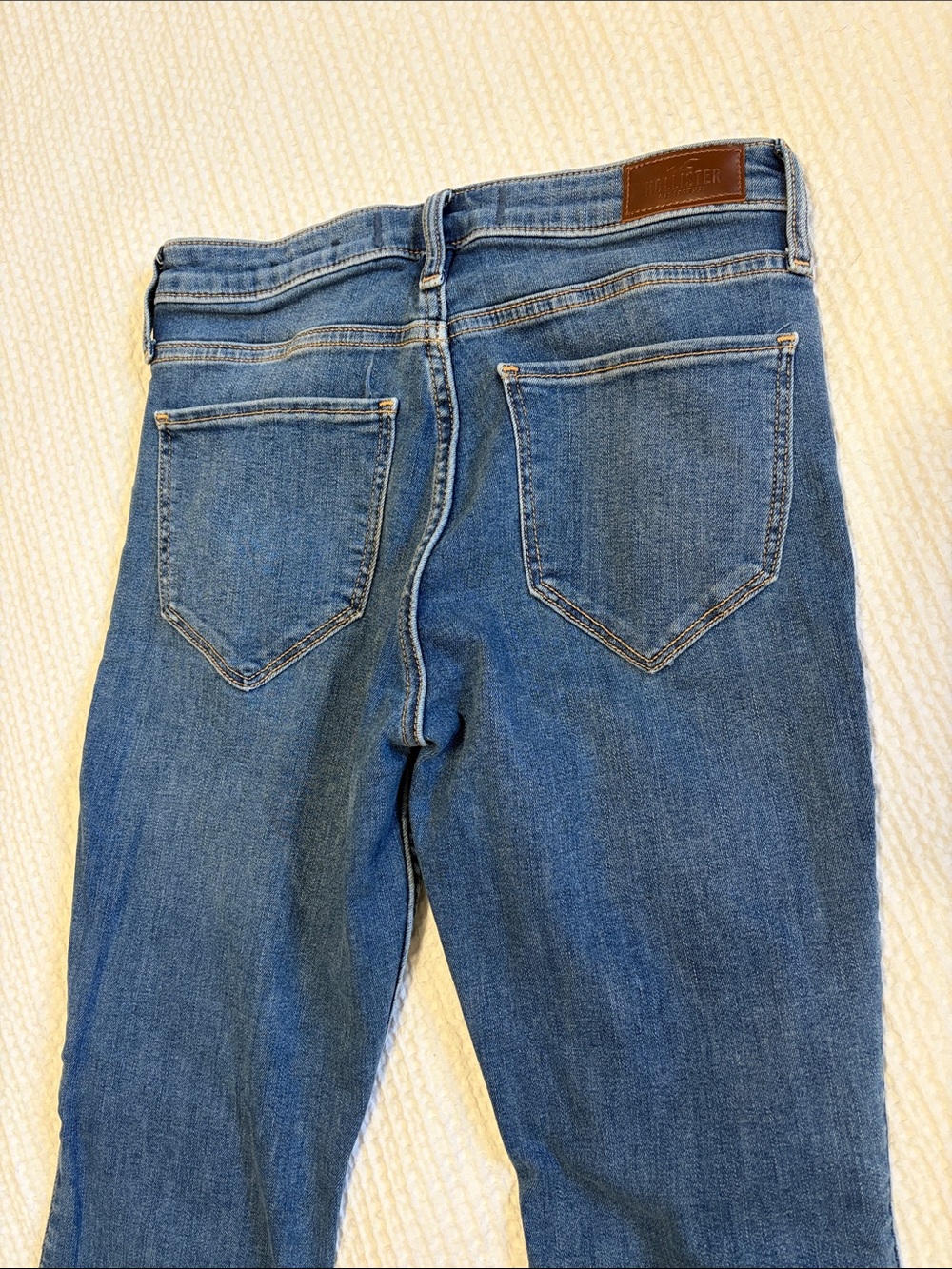 Hollister high rise flare jeans size 27 - Picture 4 of 10